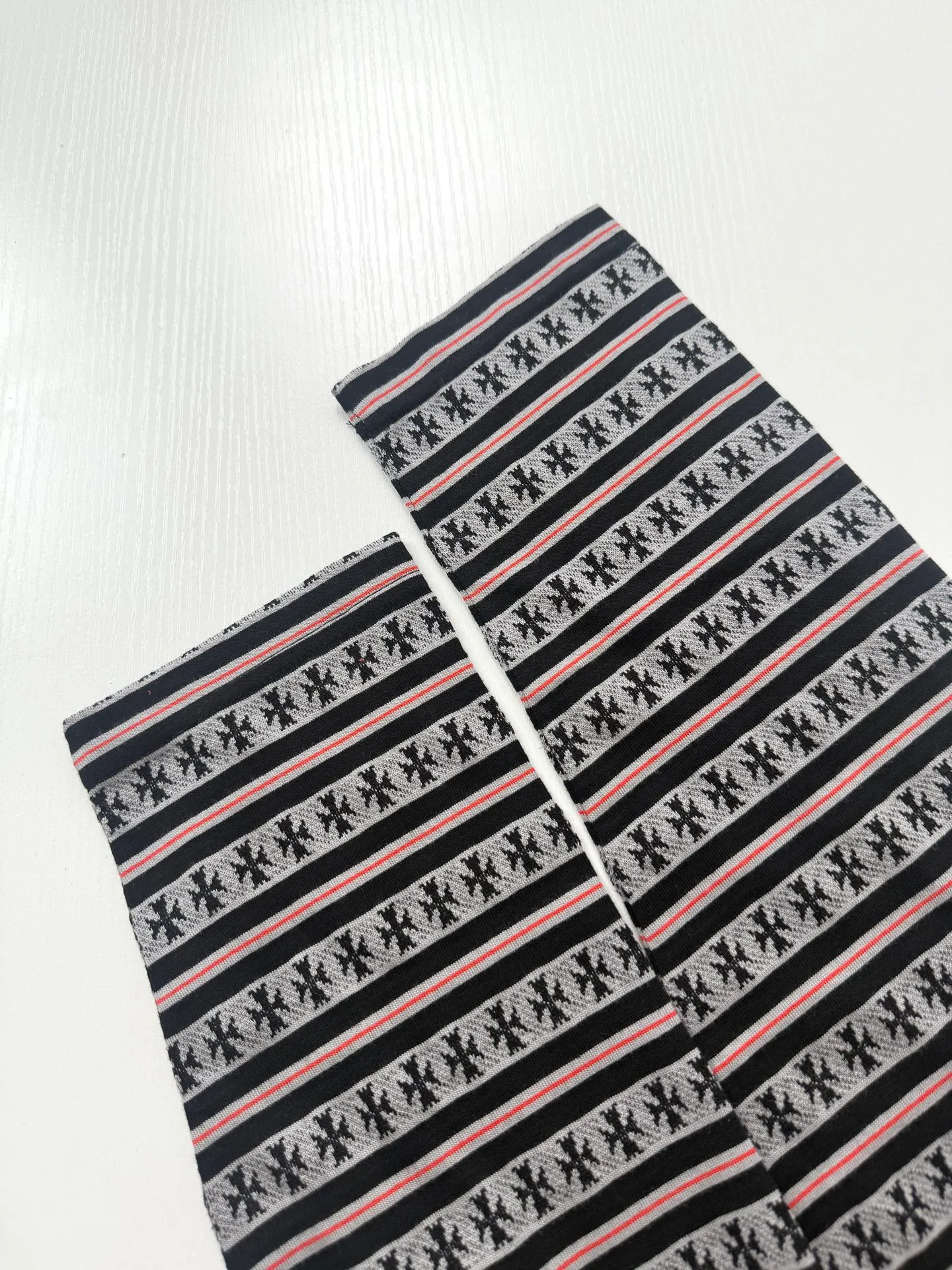 Chrome Heart Ch Polo ， 、 ， ， 。 Polo ， ， ， 。 ， 。 、 ， ， ， Retro ， 。 Size：S/M/L